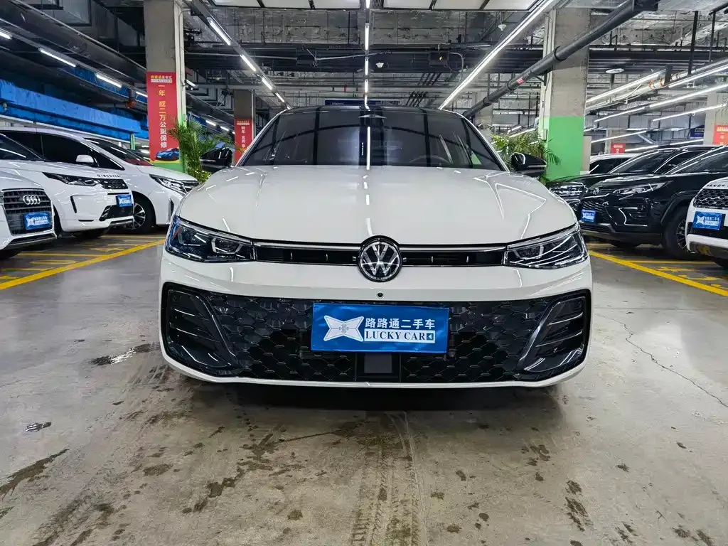 Volkswagen Passat — фото 7