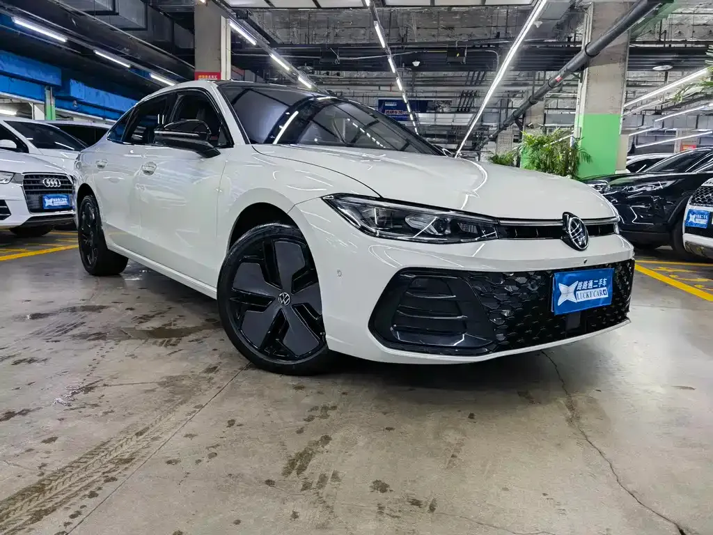 Volkswagen Passat — фото 4