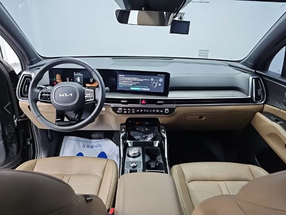 Kia Sorento — фото 9