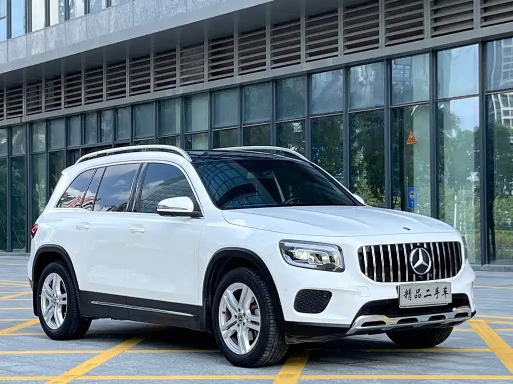 Mercedes-Benz GLB — фото 3