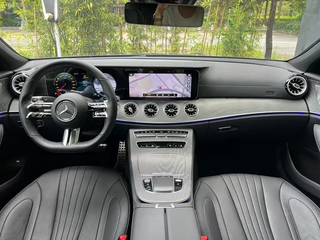 Mercedes-Benz CLS — фото 9