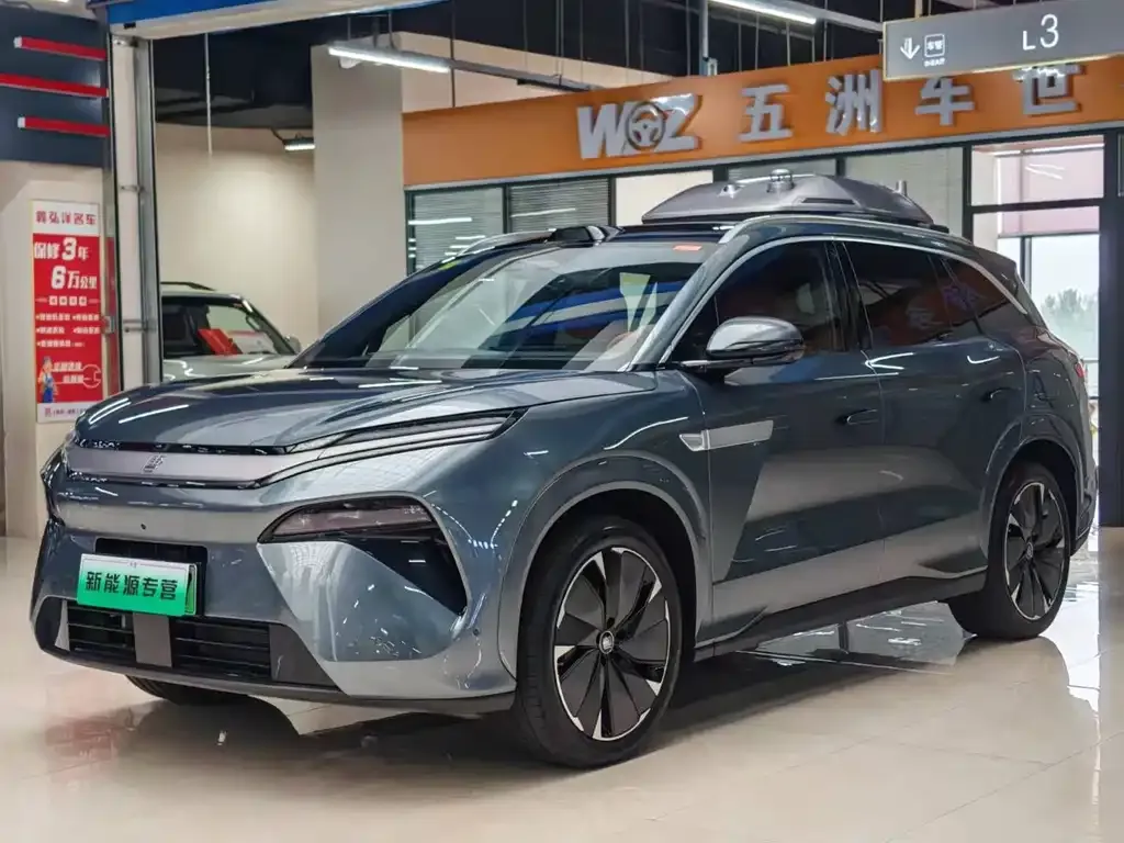 BYD Tang L — фото 1
