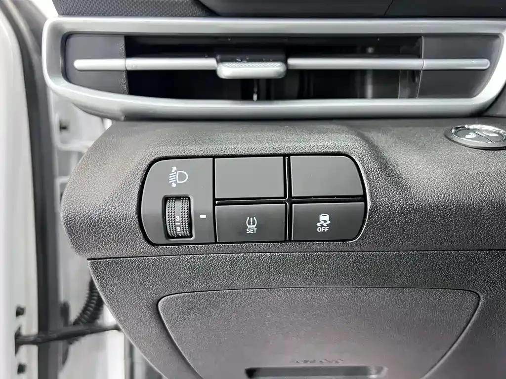 Hyundai Elantra — фото 4