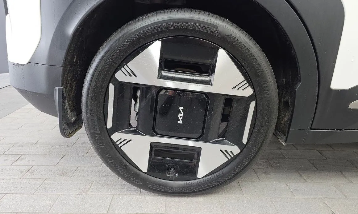 Kia EV3 — фото 4