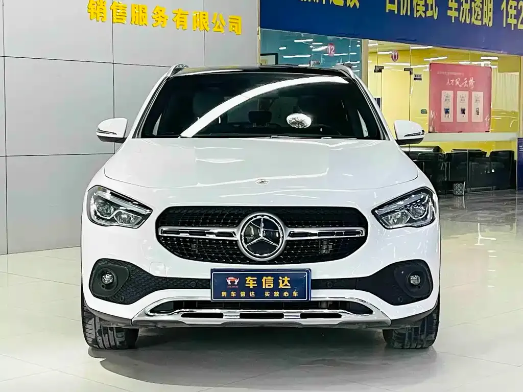Mercedes-Benz GLA — фото 1