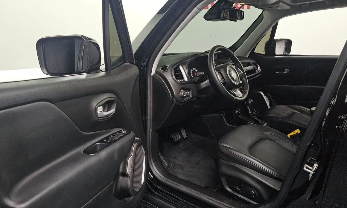 Jeep Renegade 2023 из KR, фото 6