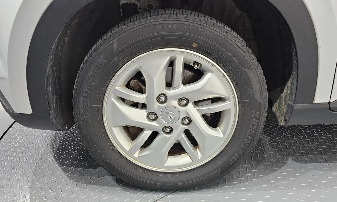 Hyundai Venue 2022 из KR, фото 10