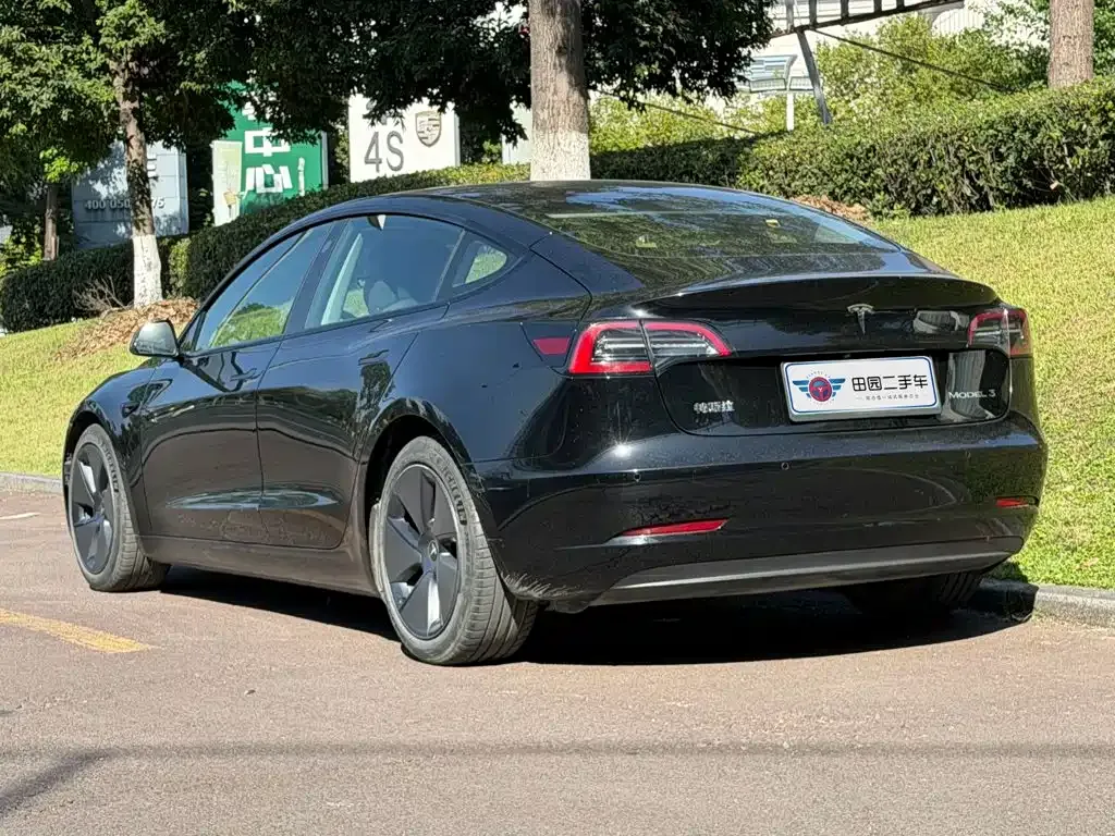 Tesla Model 3 — фото 7