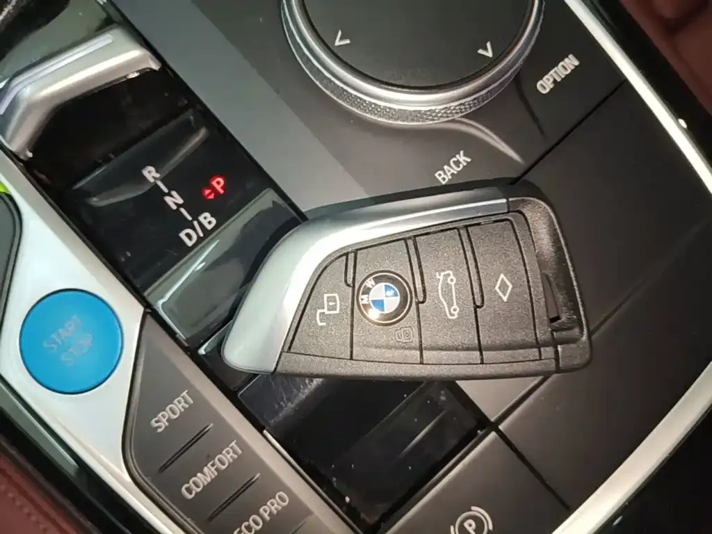 BMW i3 — фото 8