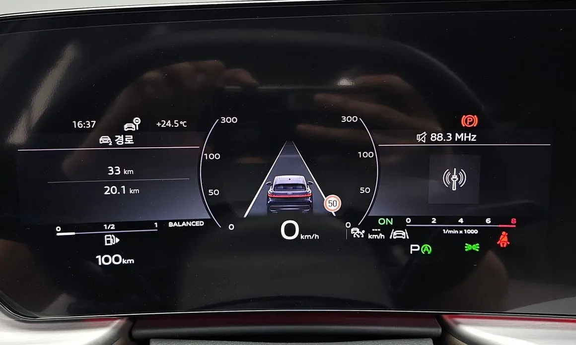 Audi Q5 2025 из KR, фото 8