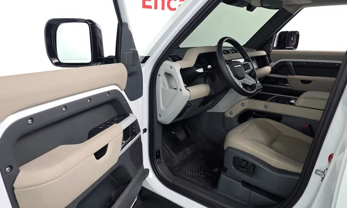 Land Rover Defender — фото 10