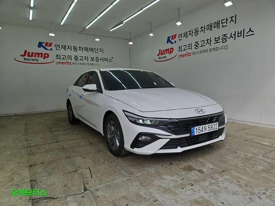 Hyundai AVANTE — фото 1