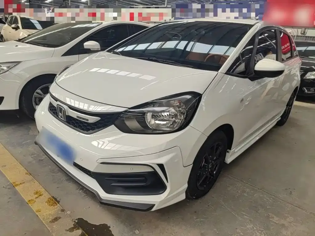 Honda Fit — фото 10