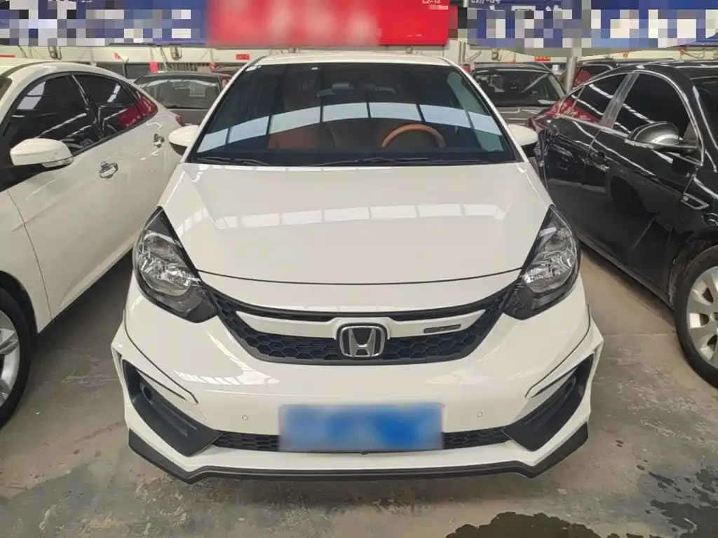 Honda Fit — фото 9