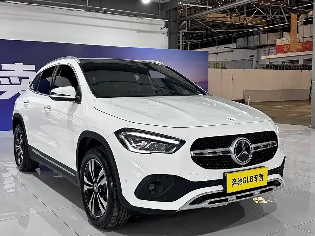 Mercedes-Benz GLA — фото 7