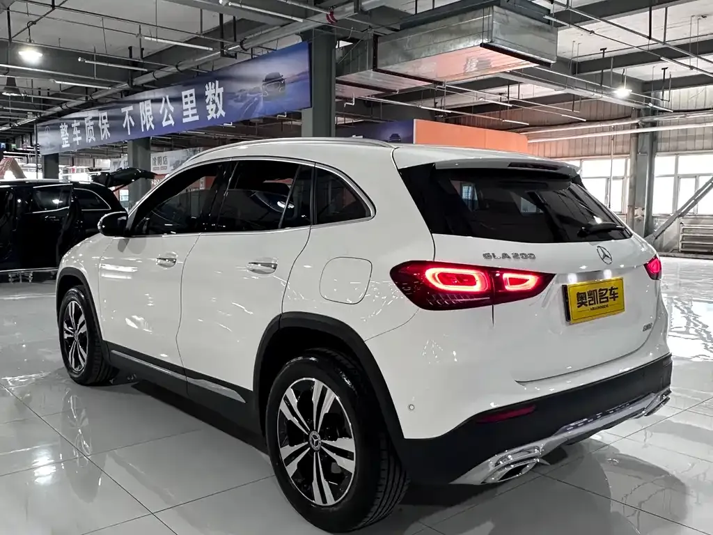 Mercedes-Benz GLA — фото 6