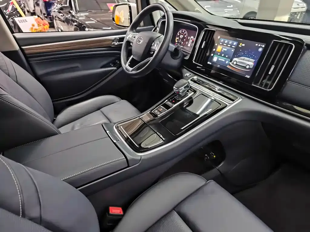 GAC Motor Trumpchi M8 — фото 10