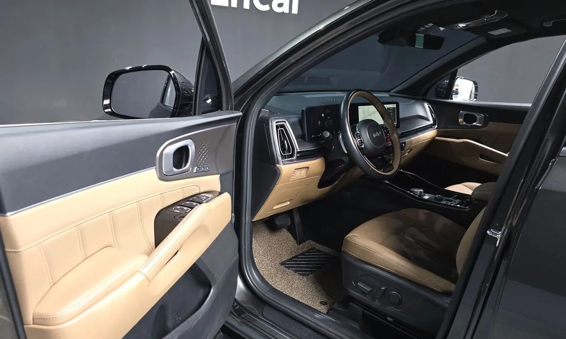 Kia Sorento — фото 6