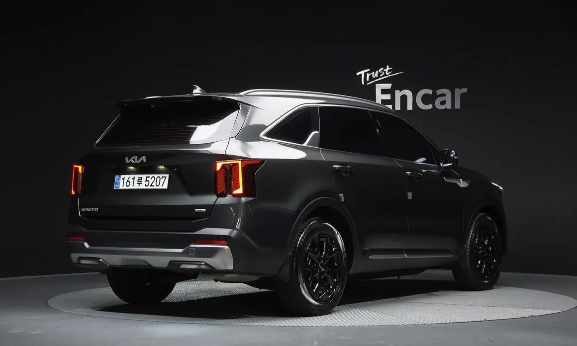 Kia Sorento — фото 8