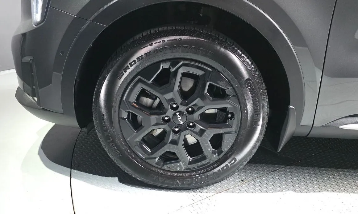 Kia Sorento — фото 4