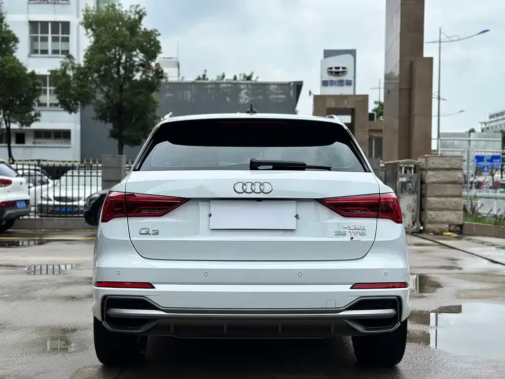 Audi Q3 — фото 4