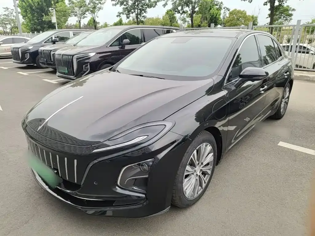 Hongqi E-QM5 — фото 10