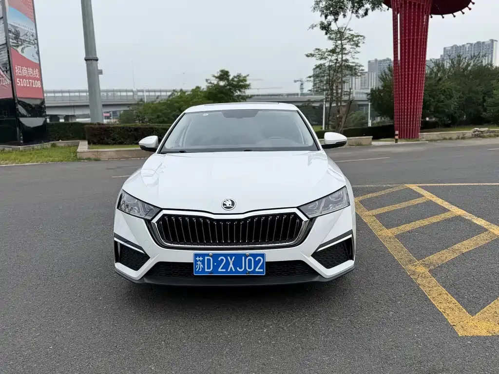 Skoda Octavia — фото 4