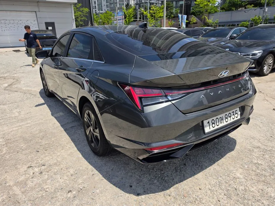 Hyundai AVANTE — фото 7