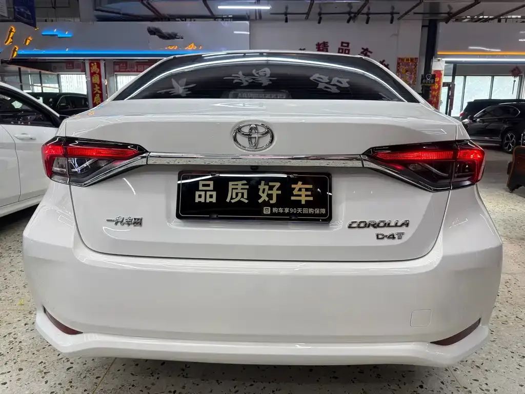 Toyota Corolla — фото 3