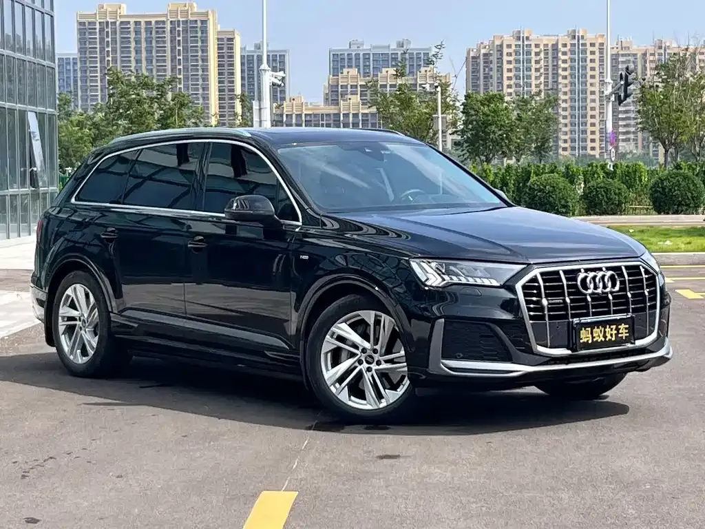 Audi Q7 — фото 5