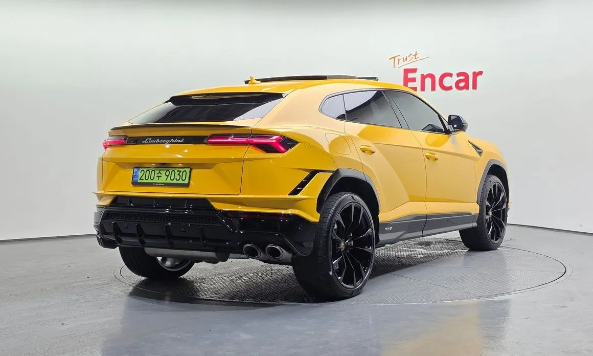 Lamborghini Urus — фото 2