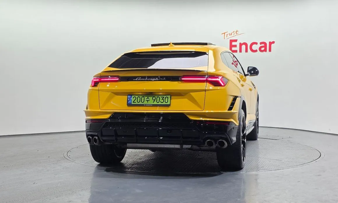 Lamborghini Urus — фото 7