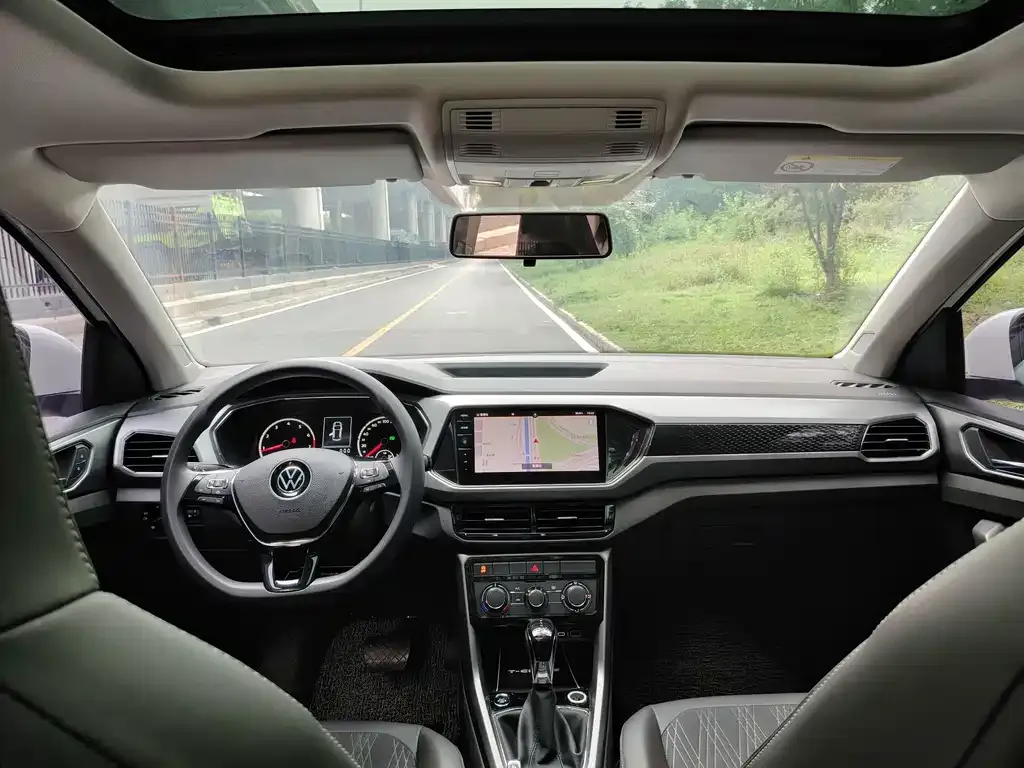 Volkswagen T-Cross — фото 9