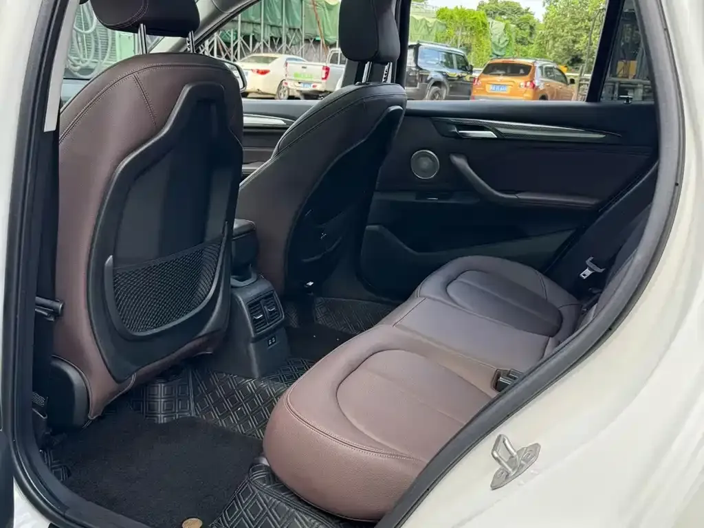BMW X1 2022 из CN, фото 4