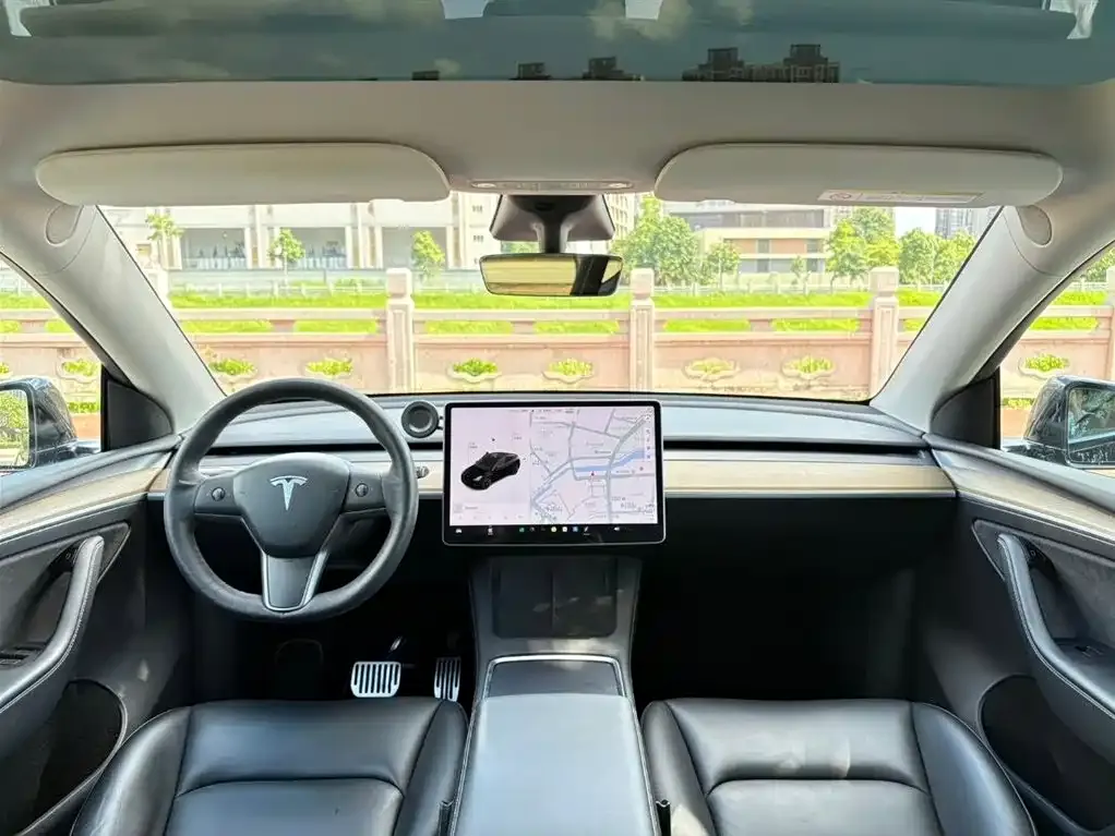 Tesla Model Y — фото 4