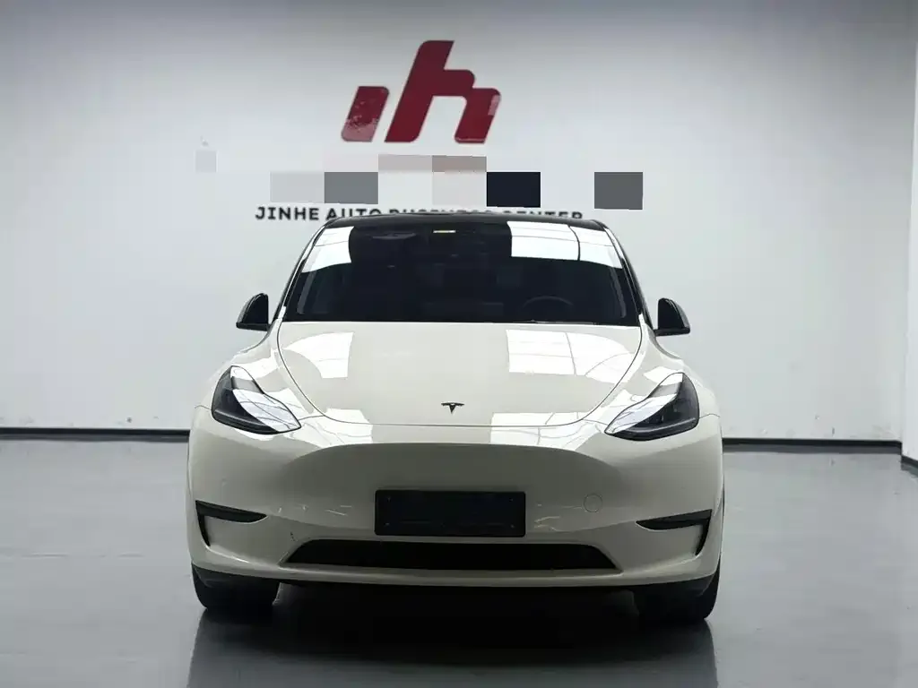 Tesla Model Y — фото 5