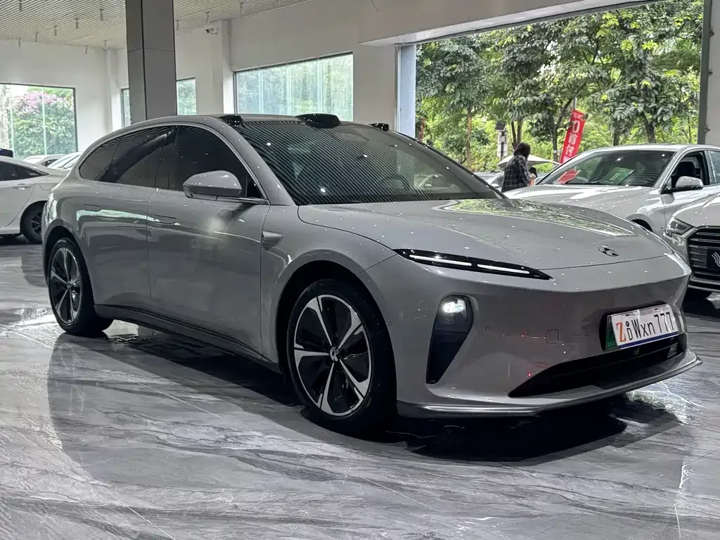 NIO ET5T — фото 10