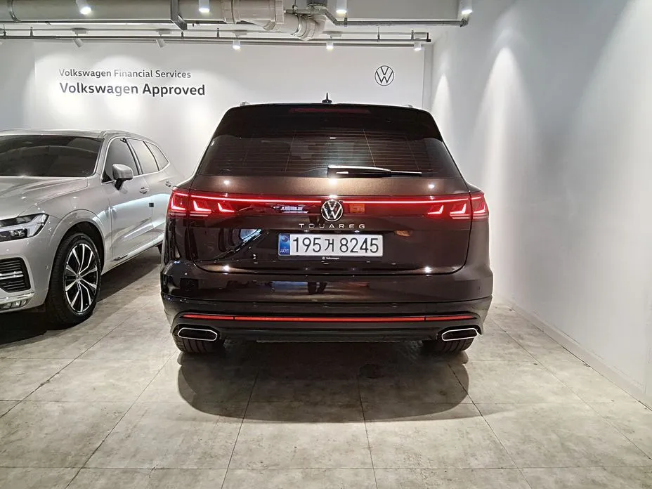 Volkswagen Touareg — фото 9