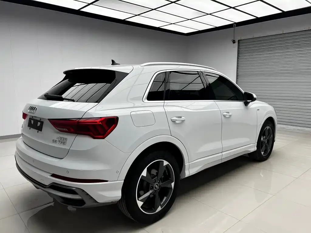 Audi Q3 — фото 5