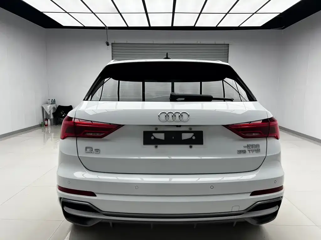 Audi Q3 — фото 4