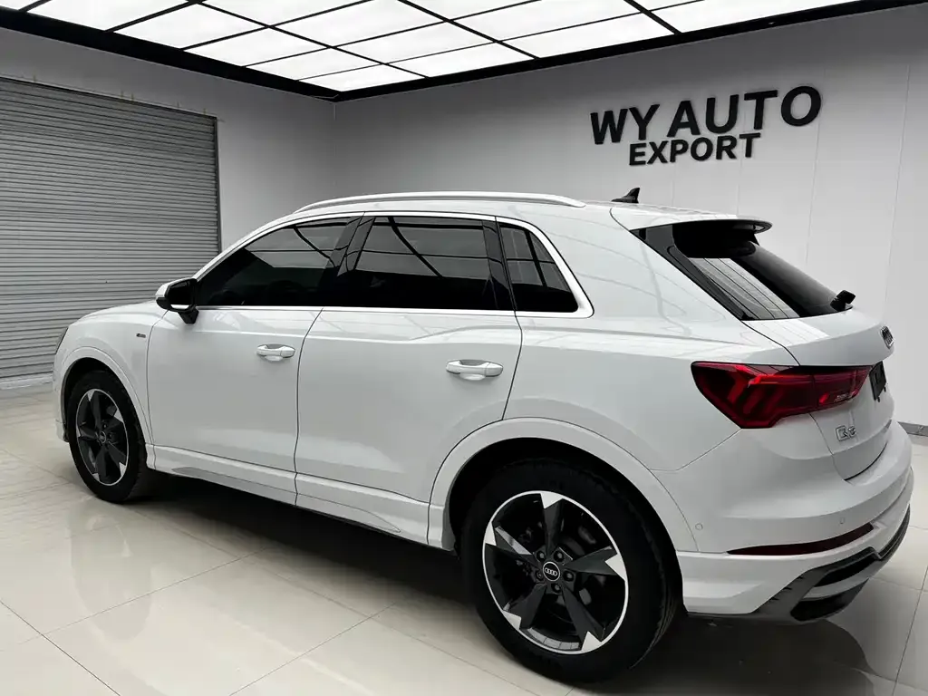 Audi Q3 — фото 9