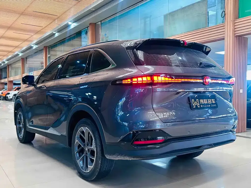 Changan CS75PLUS — фото 7