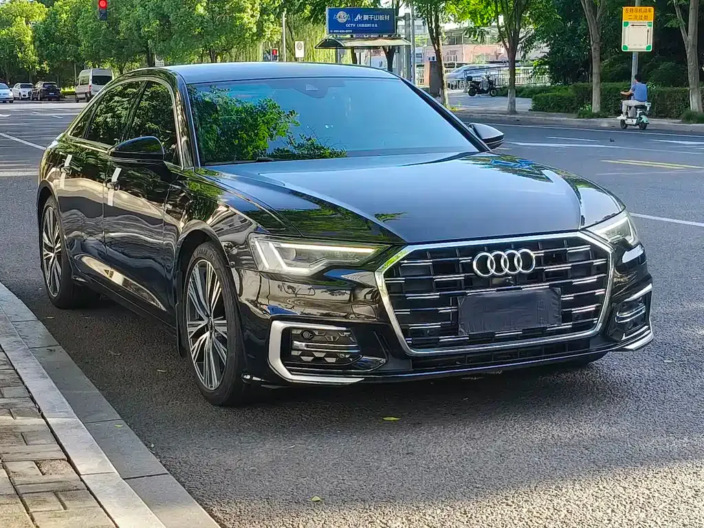 Audi A6L — фото 9