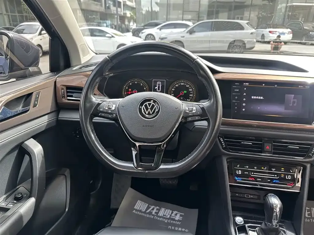 Volkswagen Tharu — фото 9