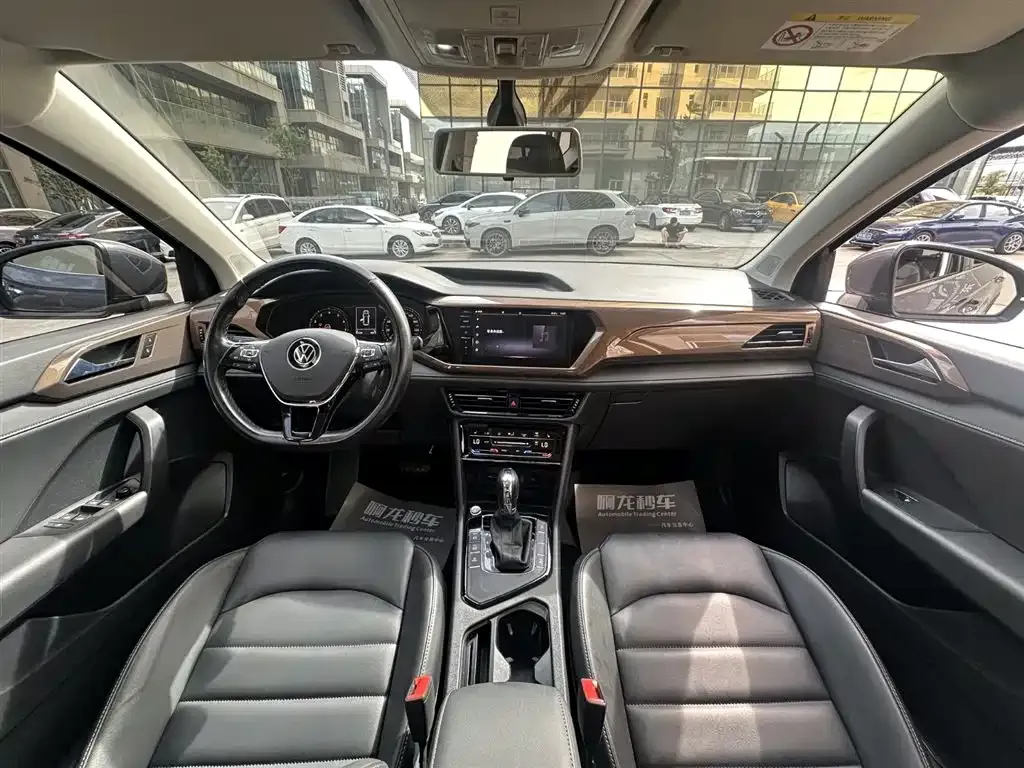 Volkswagen Tharu — фото 10