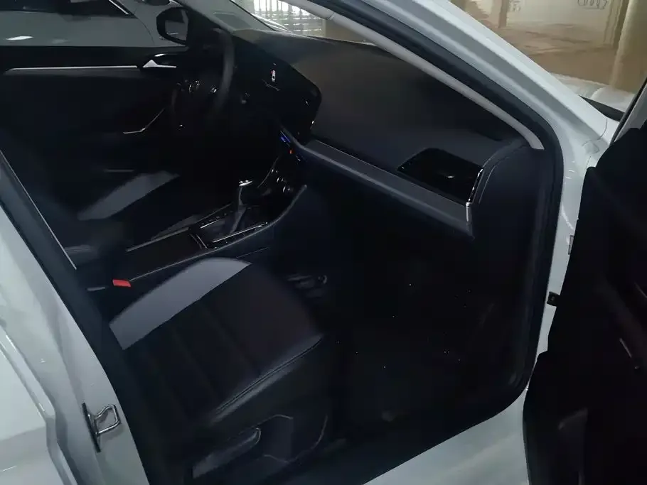 Volkswagen Sagitar 2022 из CN, фото 4