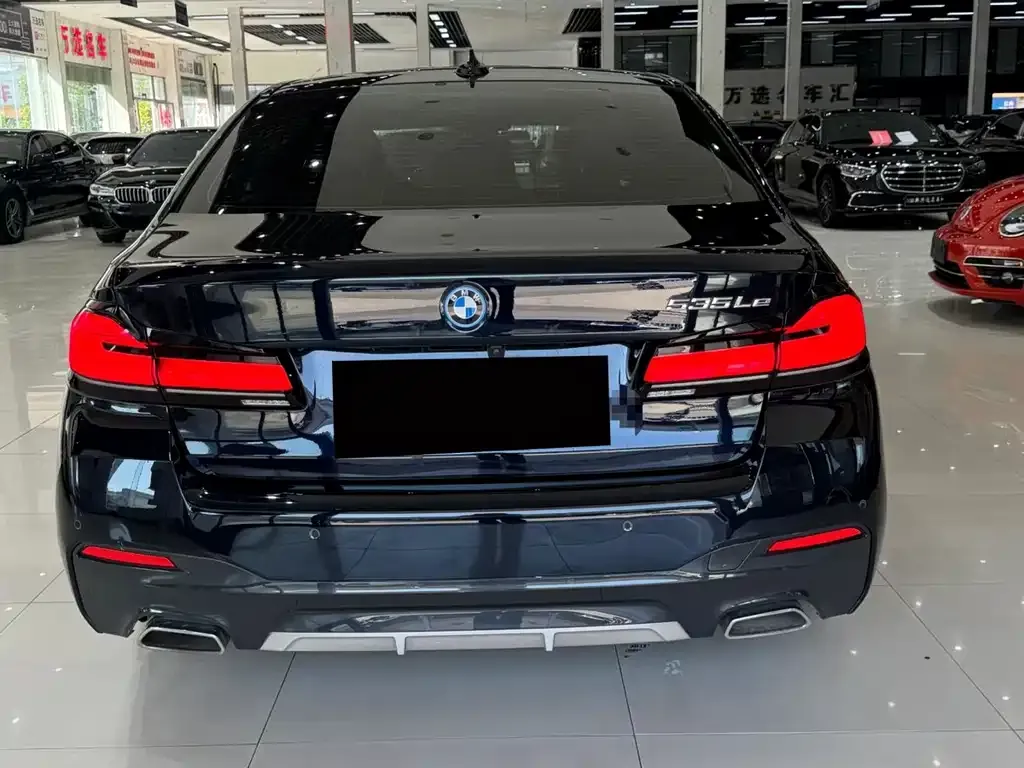 BMW 5 Series New Energy — фото 2