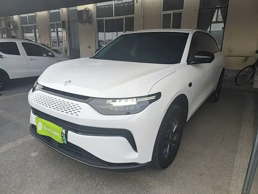 Leapmotor C11