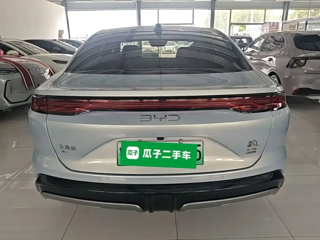 BYD Han L — фото 9