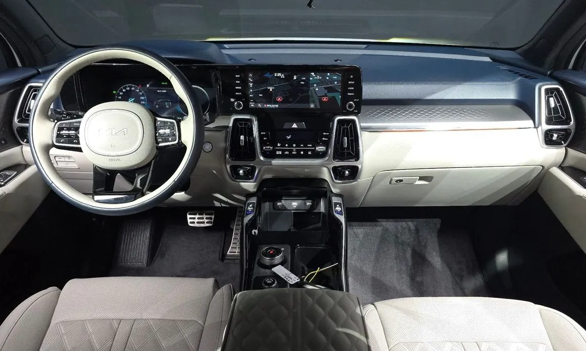 Kia Sorento — фото 8